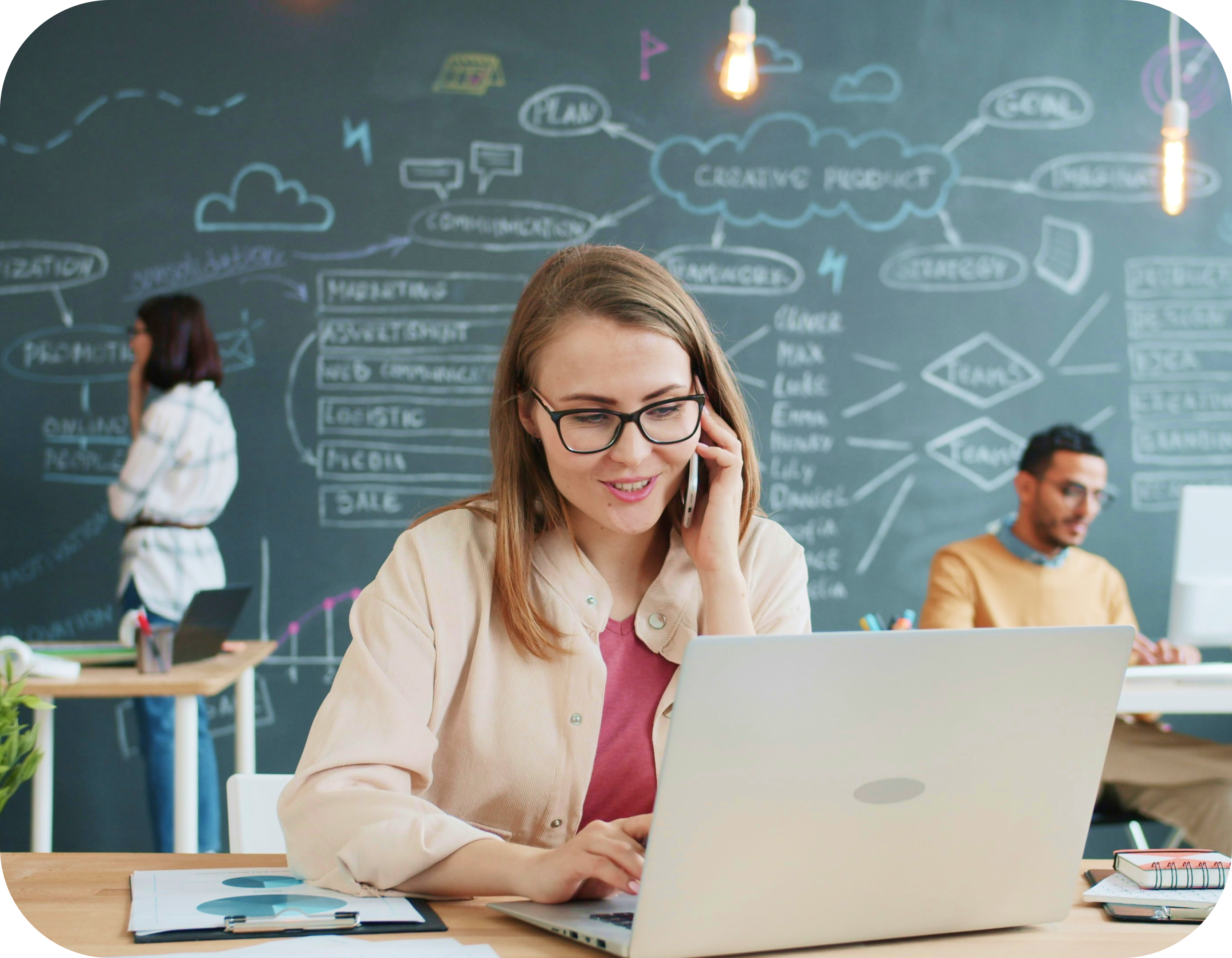 Рабочее место: подготовка документов и наград